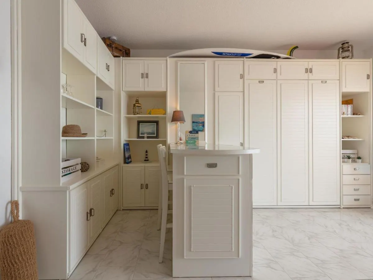 Apartment Studio Bona By Interhome Hyeres